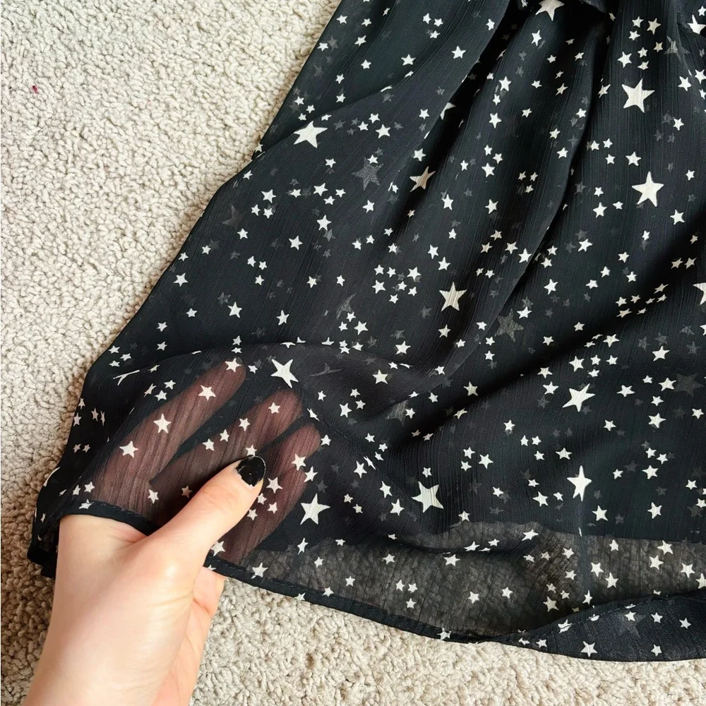 black and white star print off the shoulder tiered ruffle maxi dress - Picture 8 of 15